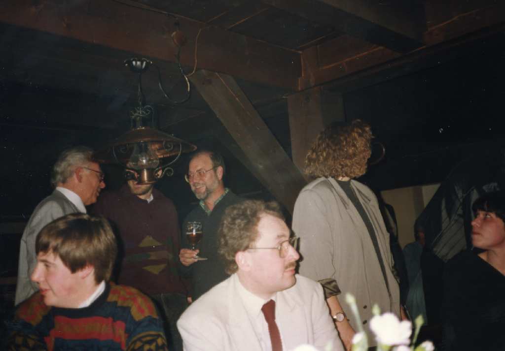 img044