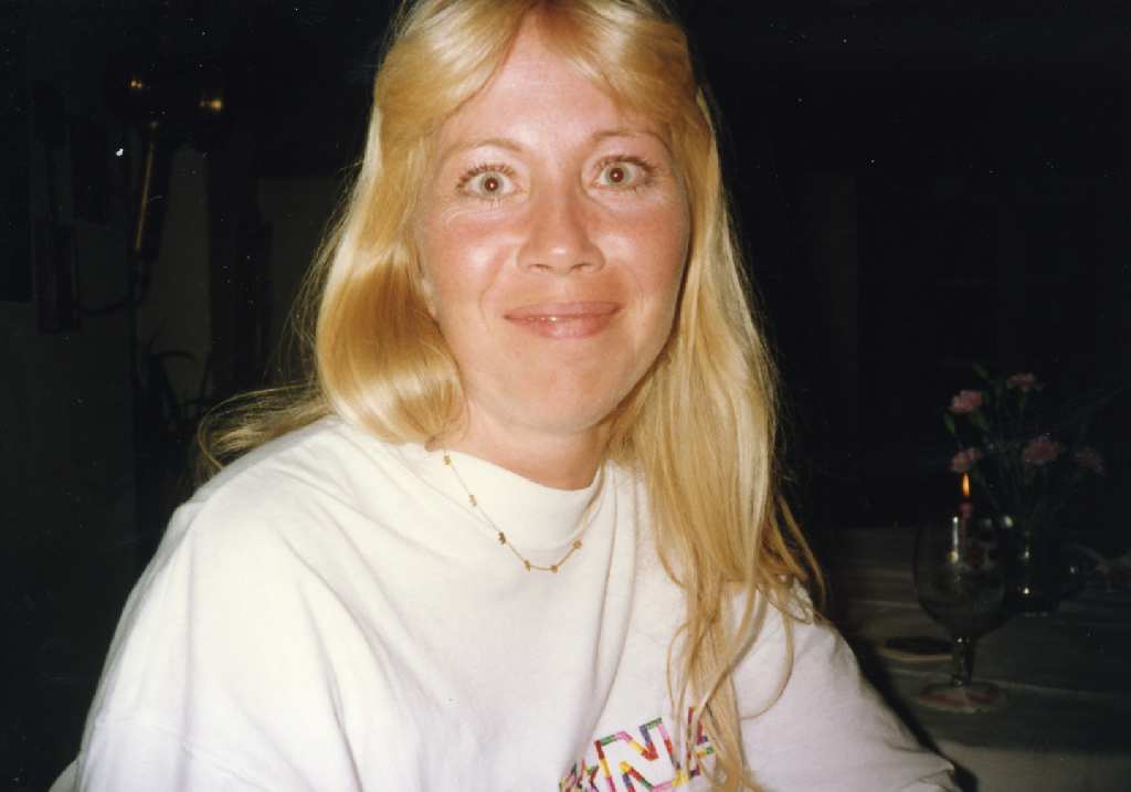 img048
