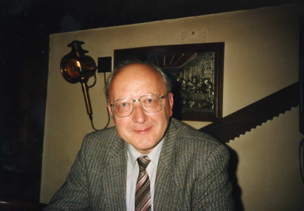 img050