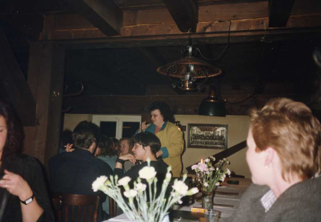 img054